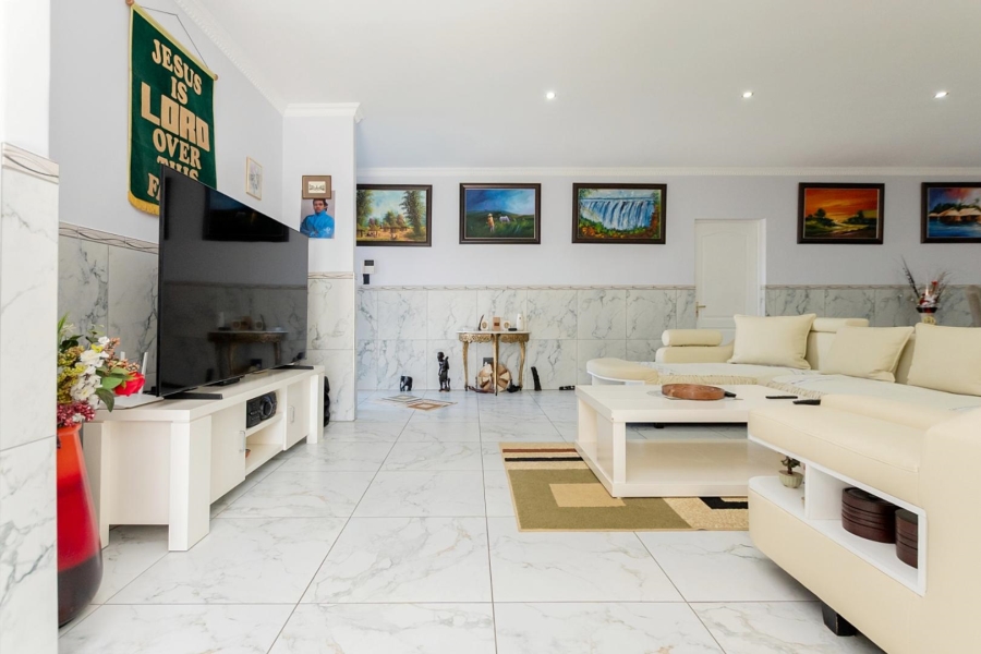4 Bedroom Property for Sale in Country Club Western Cape